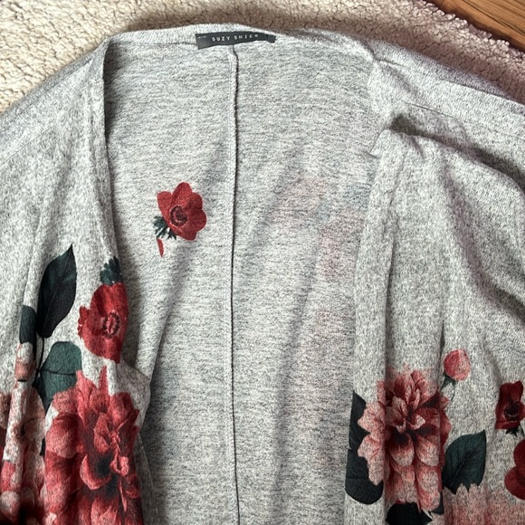 Floral Cardigan - Picture 2 of 3